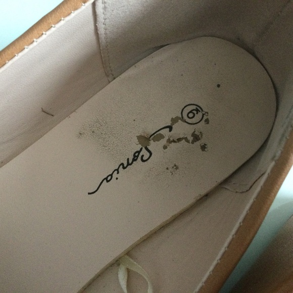 Tan Loafers With Gold Chain Accent - Picture 4 of 6